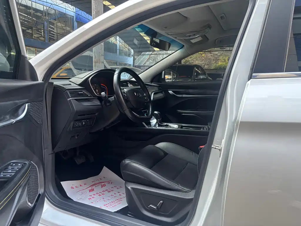 Binrui 1.4 T CVT F- Sport