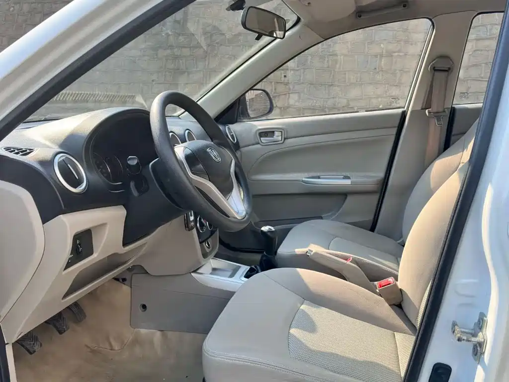 Yuexiang V3 1.4 L Manual Bliss CN-IV