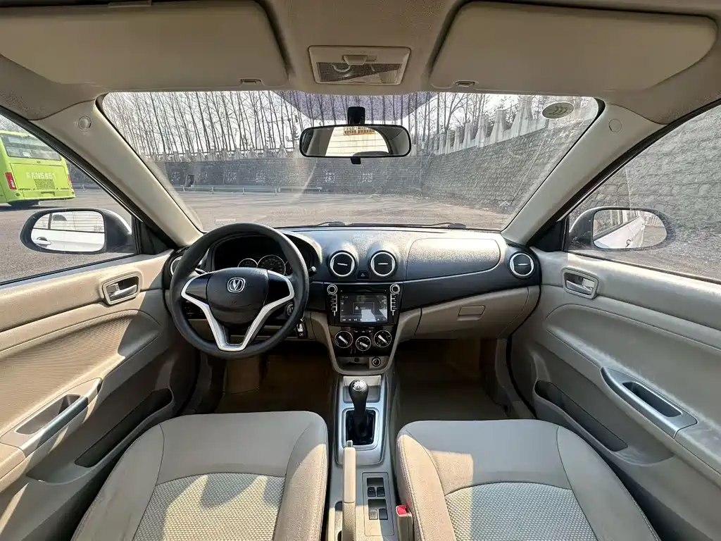 Yuexiang V3 1.4 L Manual Bliss CN-IV