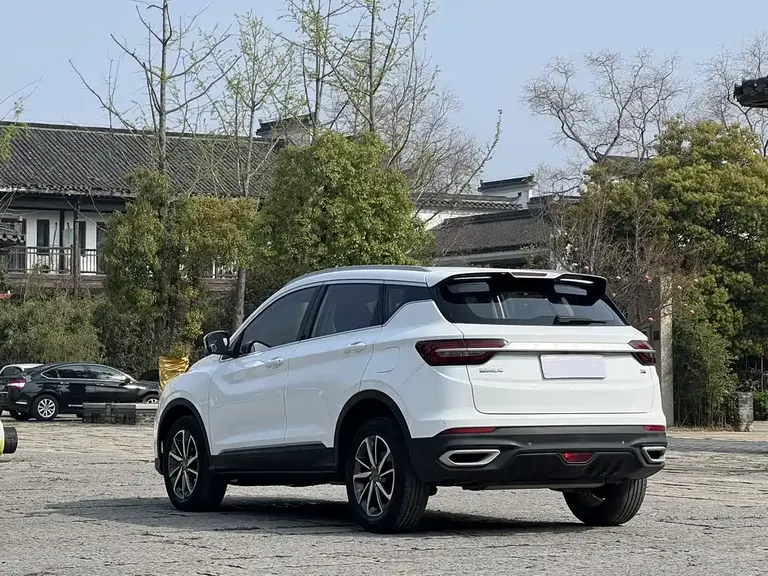 Geely Binyue PRO 240 T DCT Hunter