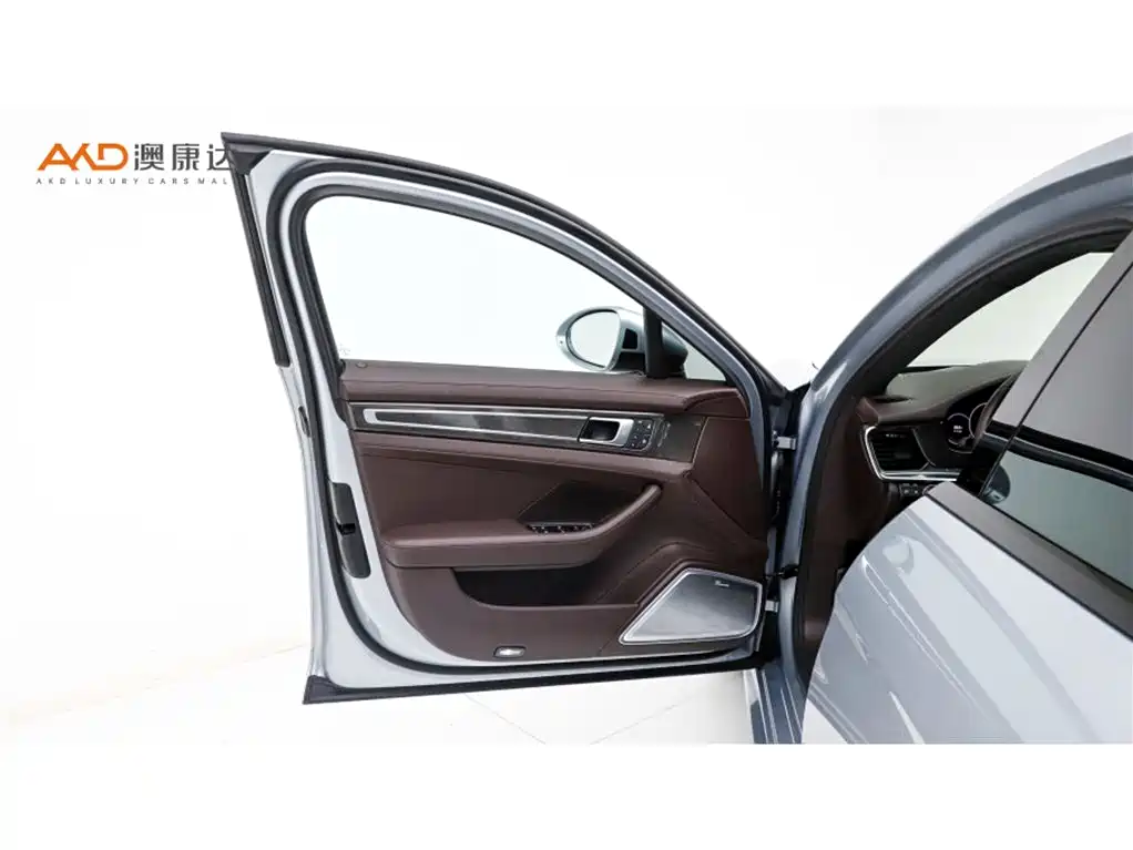 Panamera 帕纳美拉4/2.9 T/23款/行政加长版铂金版