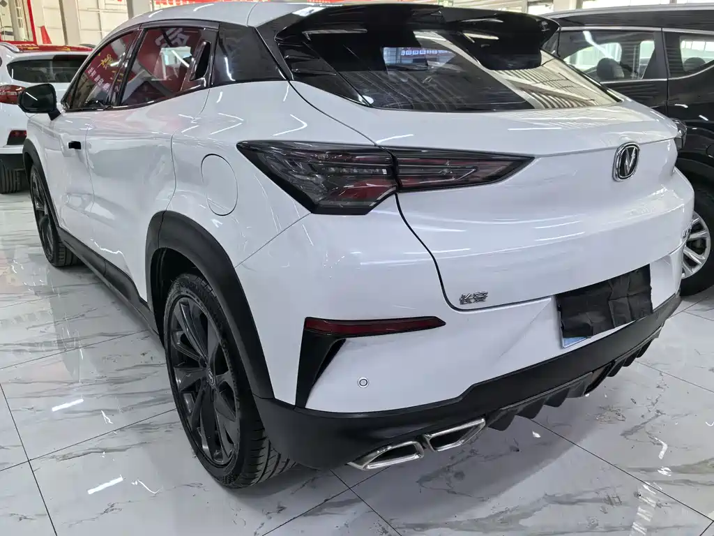 Changan UNI-T 1.5 T Distinguished