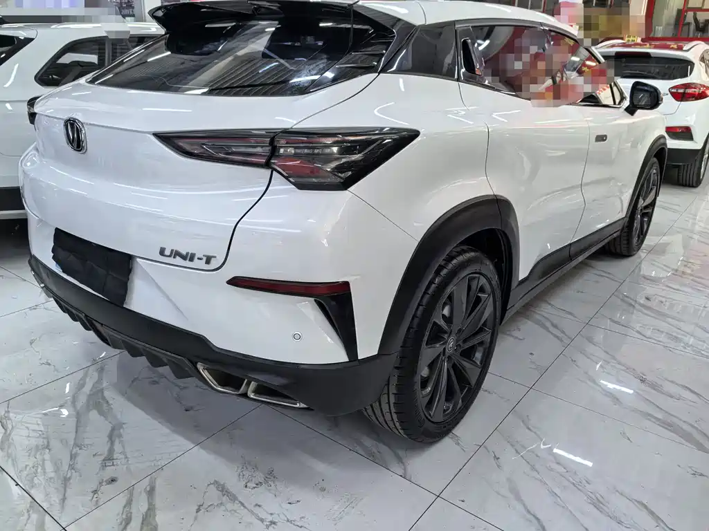 Changan UNI-T 1.5 T Distinguished