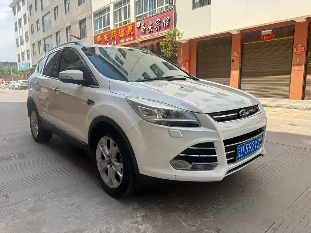 Kuga 2.0 L GTDi 4 WD Sport