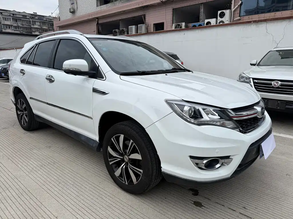 BYD S7 2.0 T Auto Distinguished