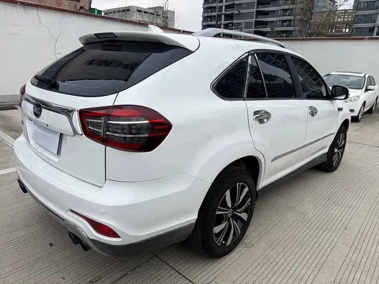 BYD S7 2.0 T Auto Distinguished