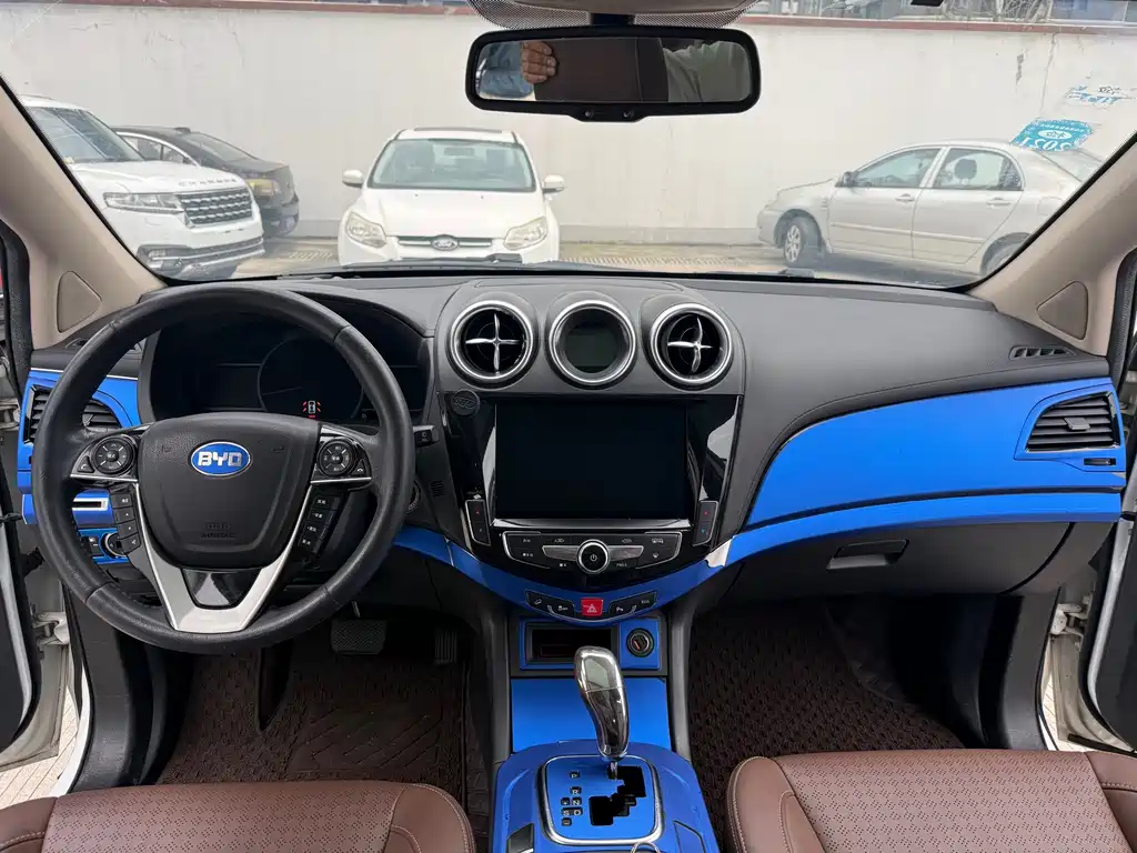 BYD S7 2.0 T Auto Distinguished