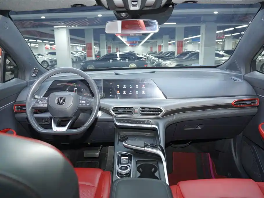 Changan UNI-T 1.5 T Distinguished