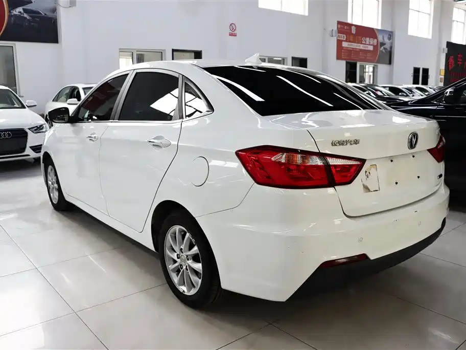 Yuexiang V7 1.6 L Manual Pleasure CN-IV