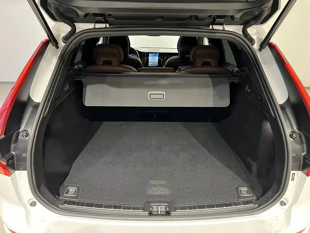 Volvo XC60 B5 4 WD Smart Vision Luxury