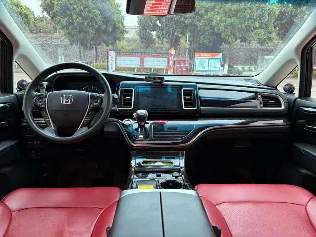 Elysion 2.0 L Hybrid Luxury