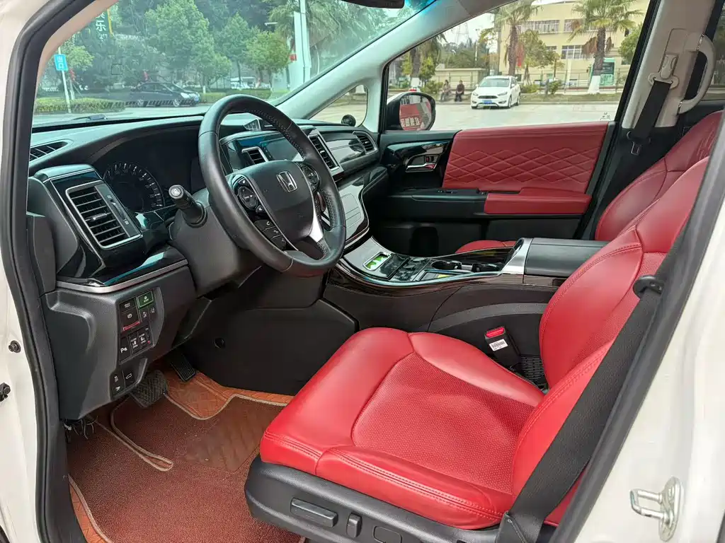 Elysion 2.0 L Hybrid Luxury