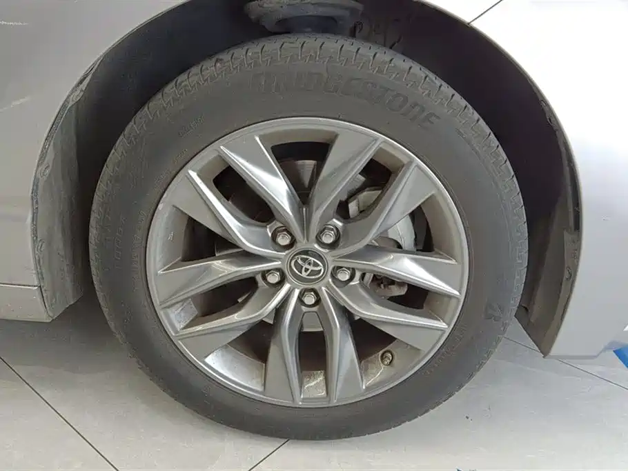 Avalon 2.0 L Luxury CN-VI