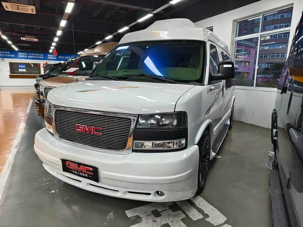 SAVANA 5.3 L Business Star 7-seat