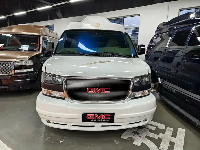 GMC SAVANA 5.3 L Business Star 7-seat