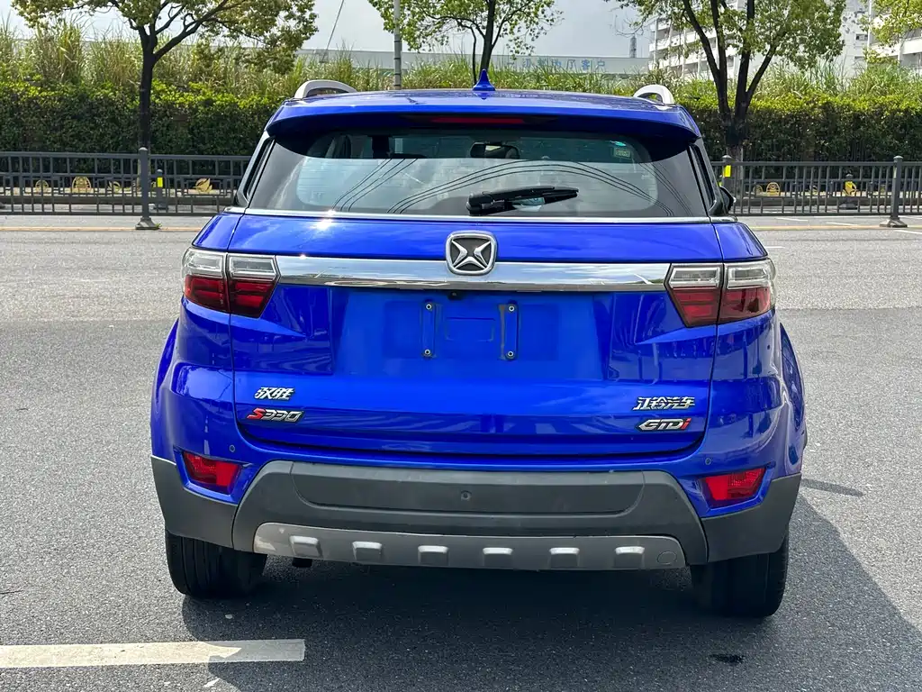 Yusheng S330 驭胜S330 2017款 1.5 L GTDi 自动两驱极夜版