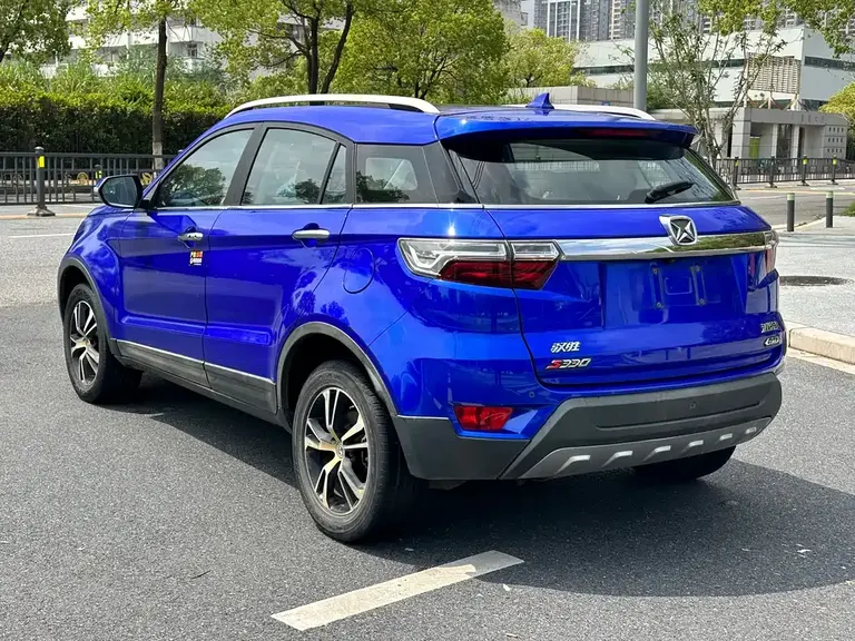 JMC Yusheng S330 驭胜S330 2017款 1.5 L GTDi 自动两驱极夜版