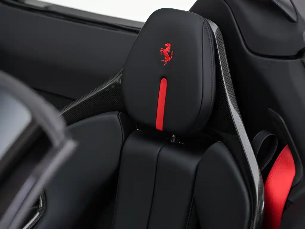 SF90 3.9 T V8 Spider