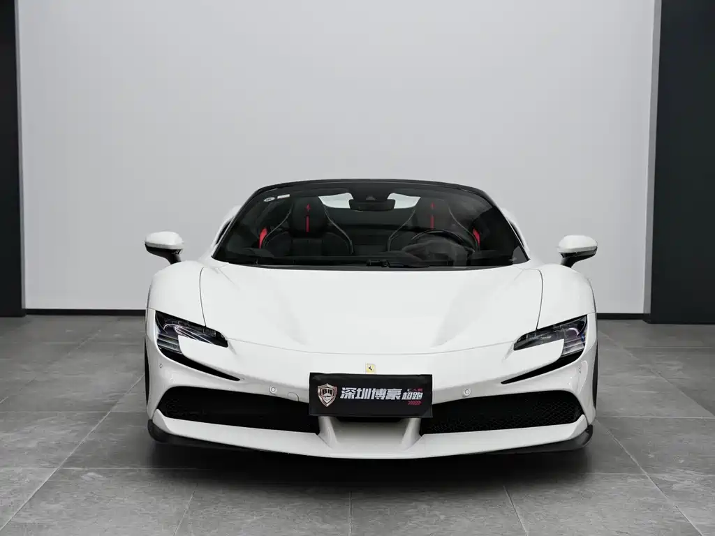 SF90 3.9 T V8 Spider