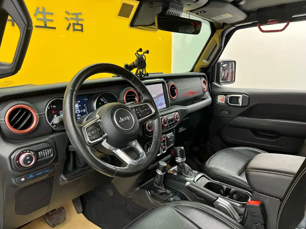 Wrangler NEV 4-door 2.0 T 4 xe Sahara