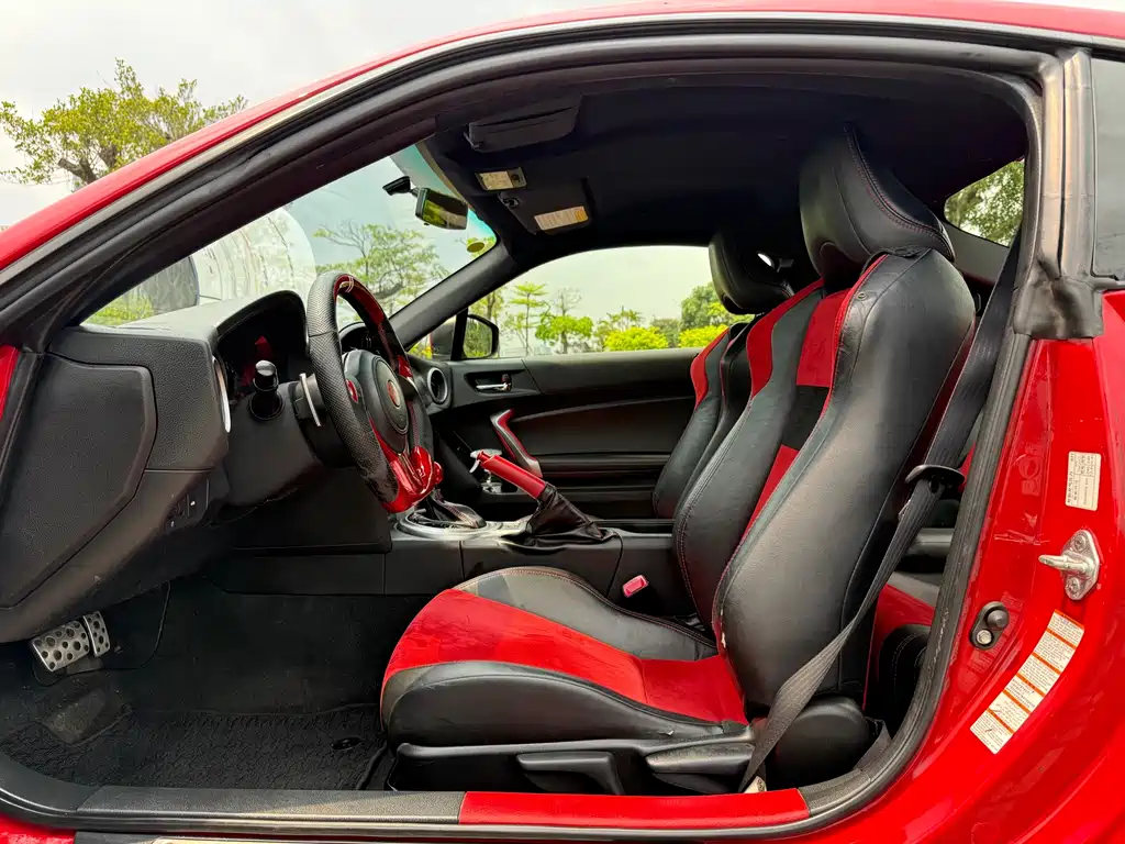 Toyota 86 2.0 L Auto Luxury