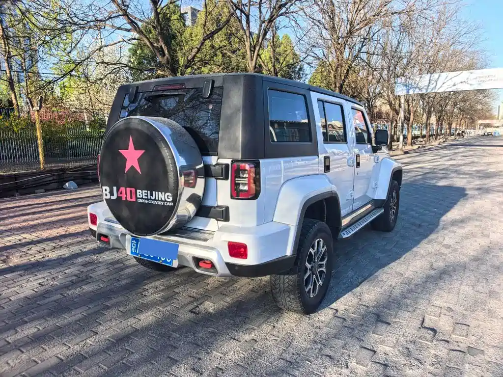 BAIC BJ40 2.0 T Auto 4 WD City Hunter Swordsman