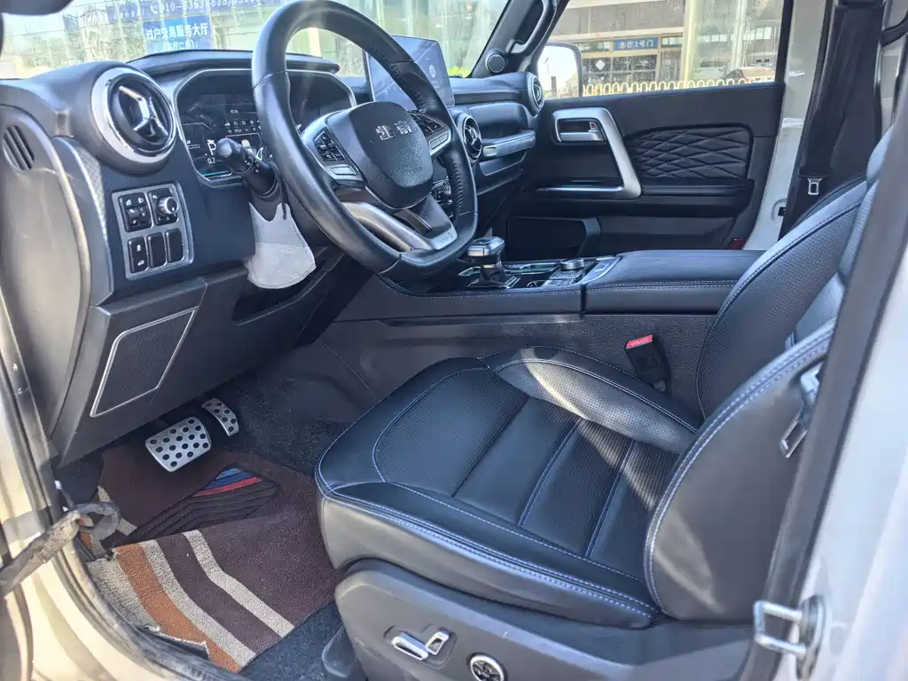 BAIC BJ40 2.0 T Auto 4 WD City Hunter Swordsman