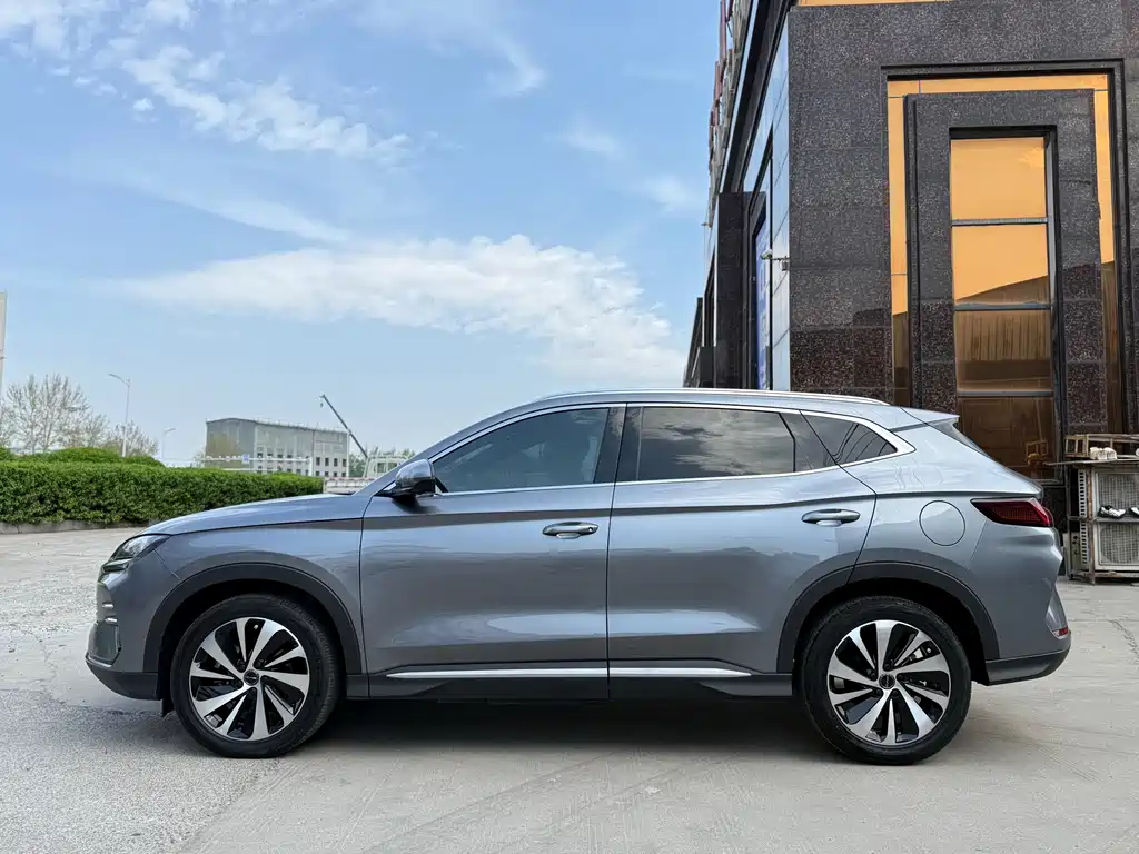 Song PLUS NEV Champion DM-i 150 KM Flagship PLUS