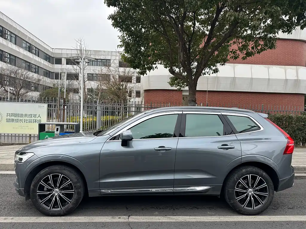 Volvo XC60 T5 4 WD Smart Vision Luxury