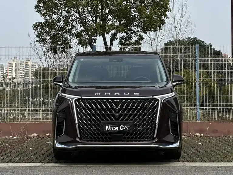 Maxus G90 2.0 T Interstellar 7-seat