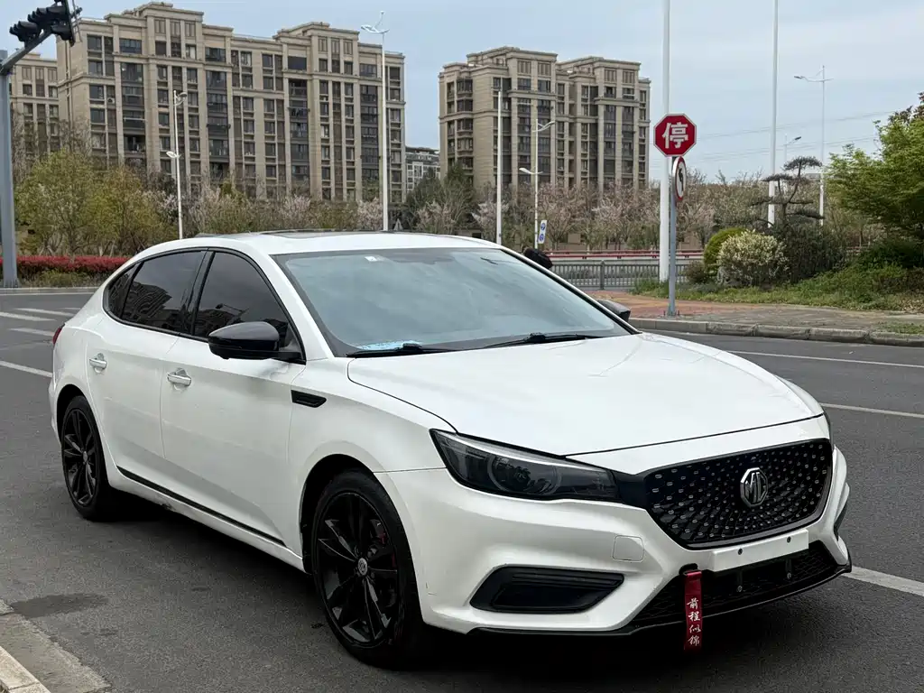 MG6 20 T Auto Trophy Competition + Sport Racing Package