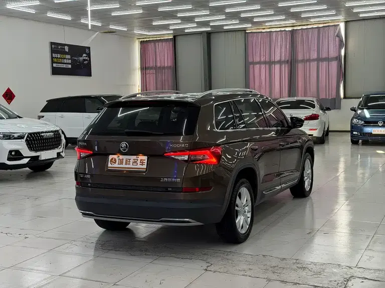 Skoda Kodiaq Facelift TSI330 5-seat 2 WD Luxury Enjoyment