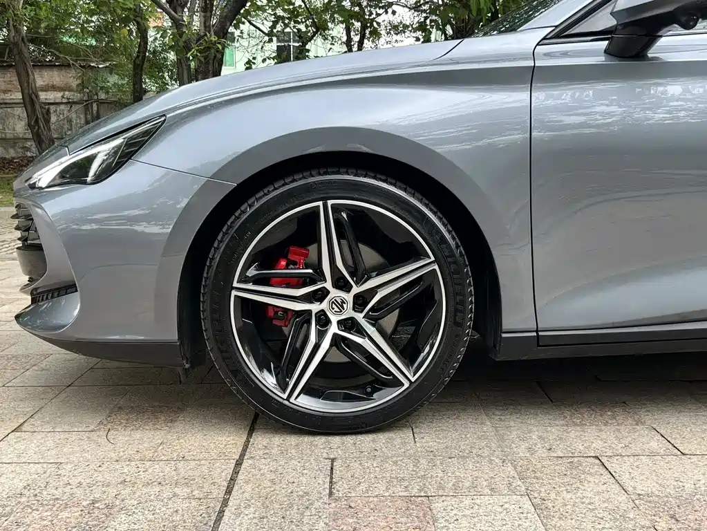 MG7 2.0 T Trophy+ Super Smart Drive