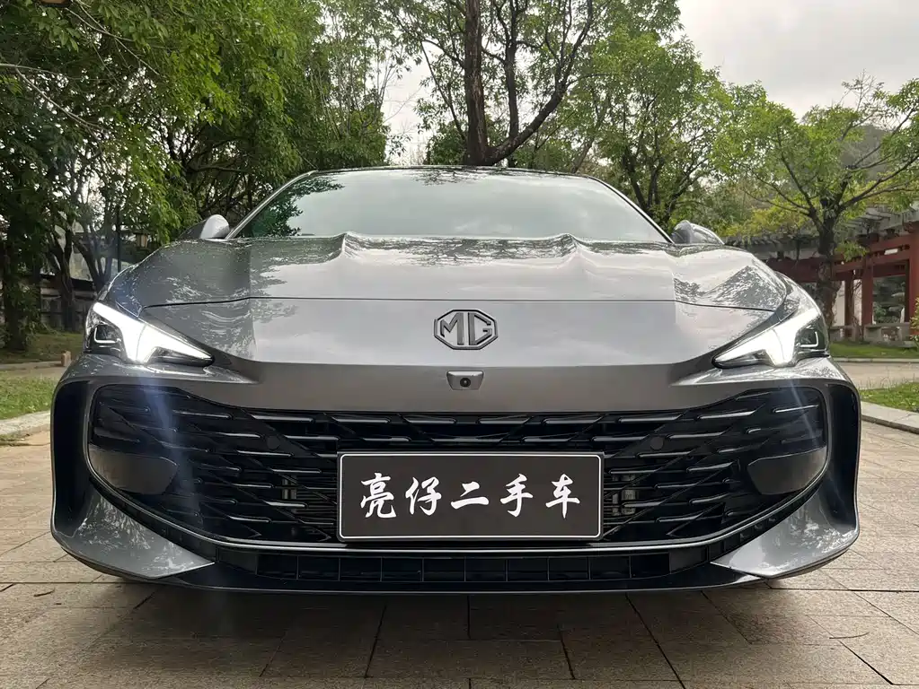 MG7 2.0 T Trophy+ Super Smart Drive