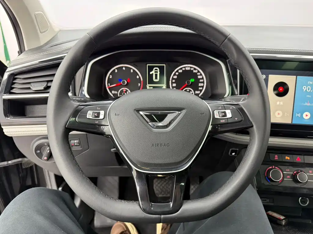 Jetta VS7 280 TSI Auto Progressive