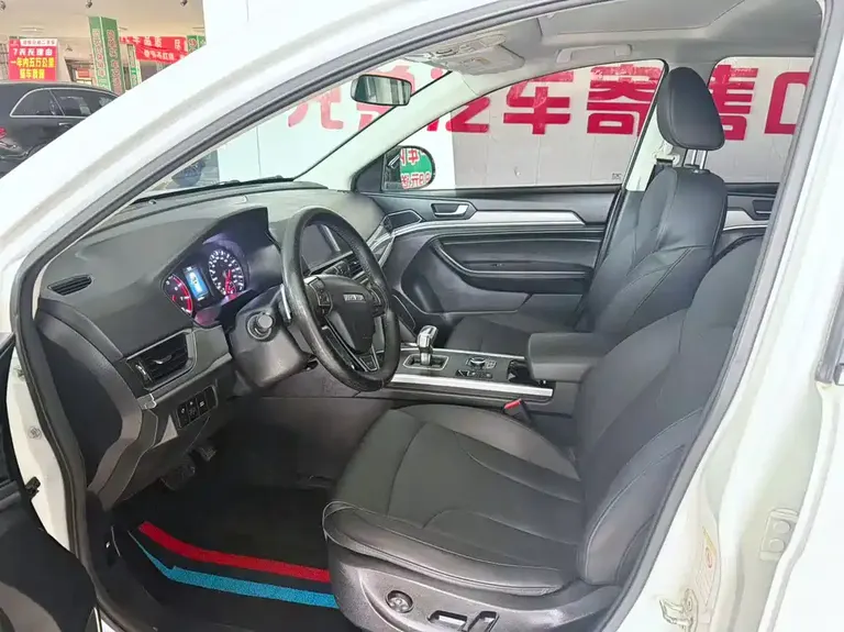 Haval H6 Sport 1.5 T Auto Elite Connected Hex Grille