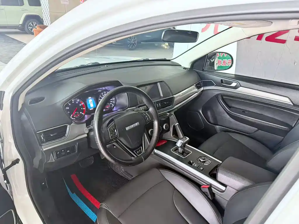 Haval H6 Sport 1.5 T Auto Elite Connected Hex Grille