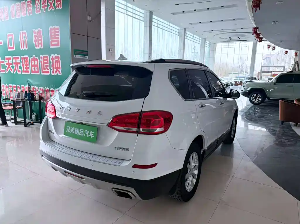 Haval H6 Sport 1.5 T Auto Elite Connected Hex Grille