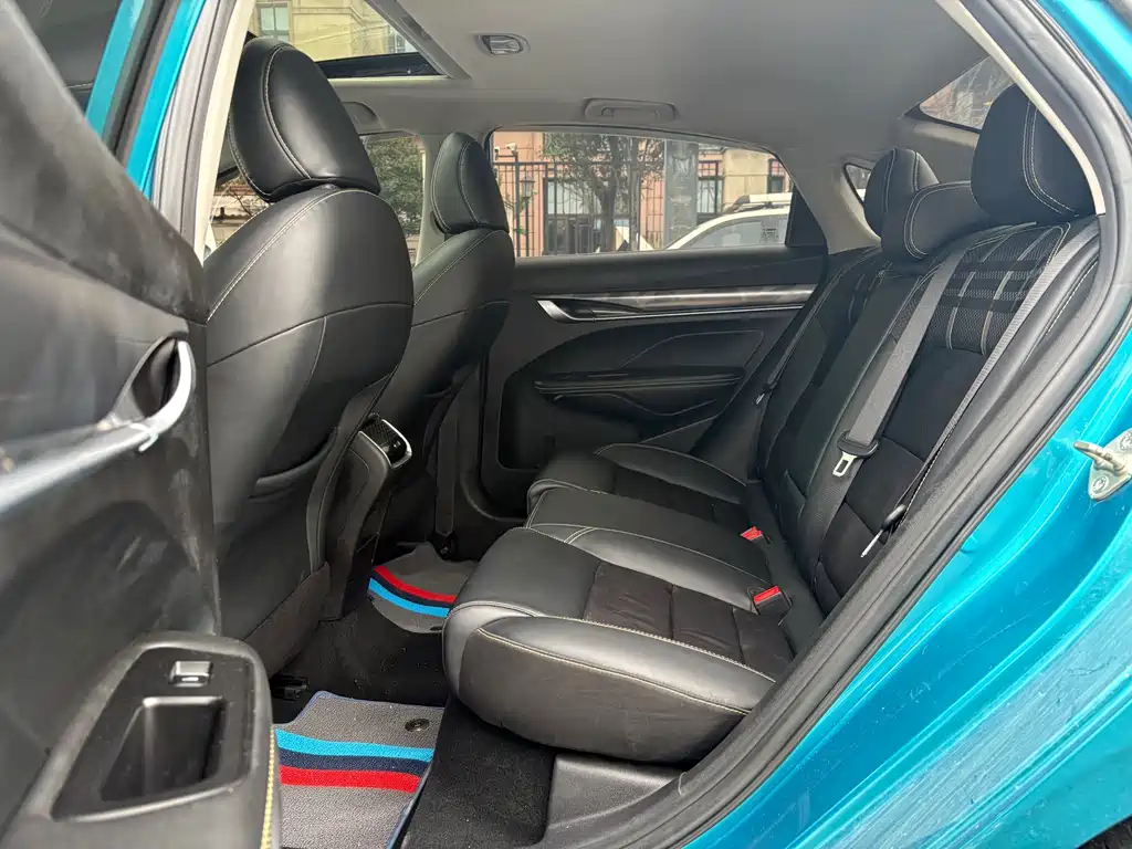 Binrui 1.4 T CVT F- Flagship