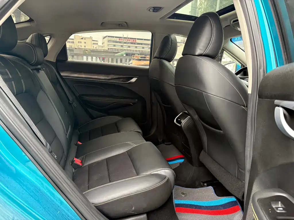 Binrui 1.4 T CVT F- Flagship