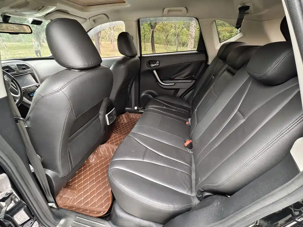 GAC Trumpchi GS5 2.0 L Auto 2 WD Anniversary