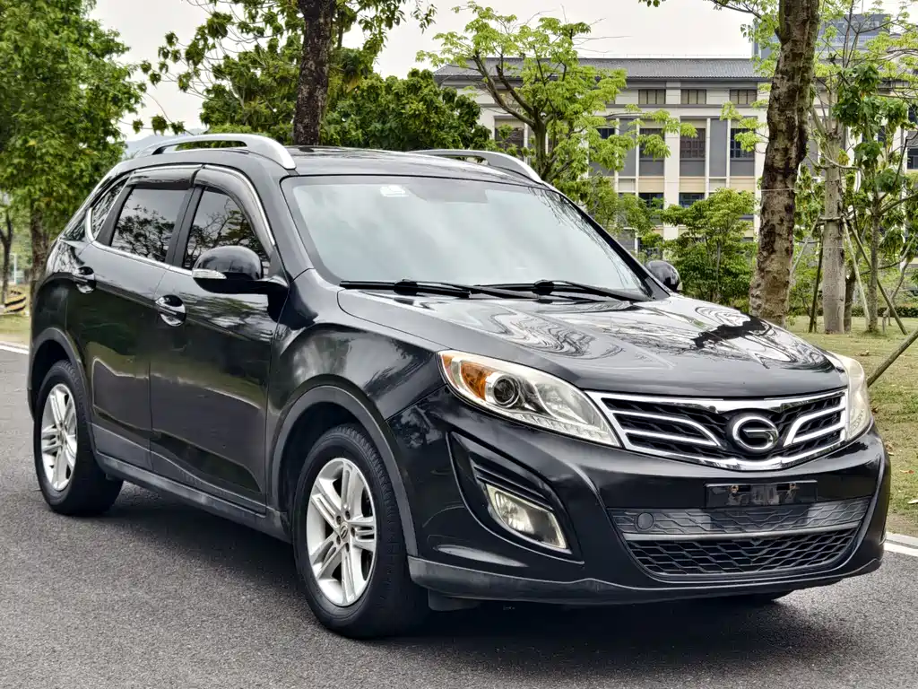 GAC Trumpchi GS5 2.0 L Auto 2 WD Anniversary