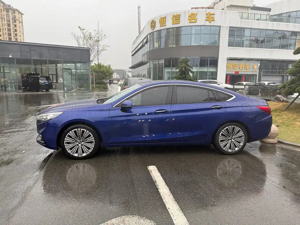Hongqi H5 Classic 1.5 T DCT Flagship Charm
