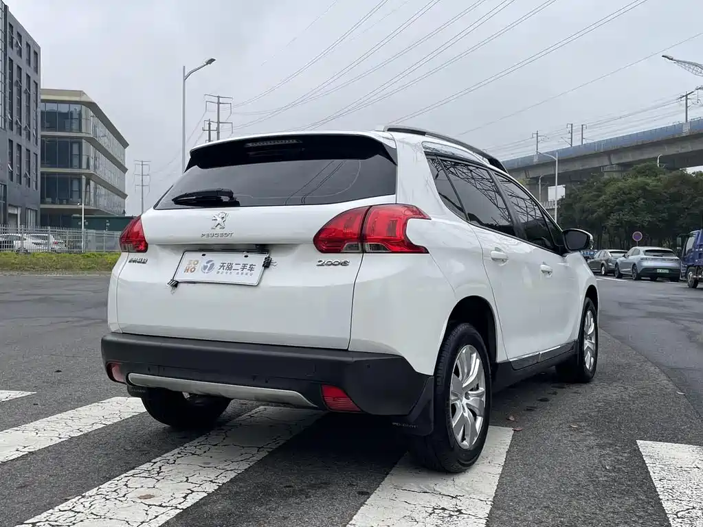 Peugeot 2008 2014 1.6 L Auto Fashion
