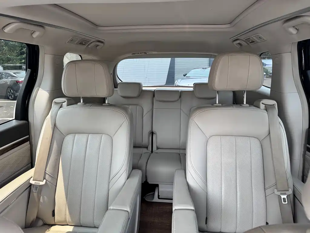 GAC Trumpchi M8 320 T Distinguished