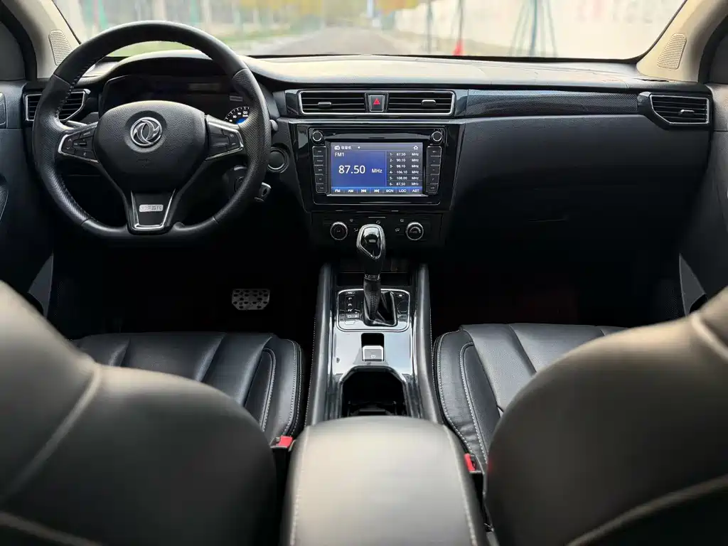 Fengguang 580 Facelift 1.5 T CVT Comfort