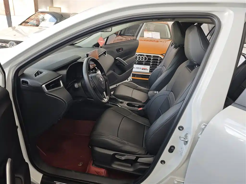 Frontlander 2.0 L CVT Leading