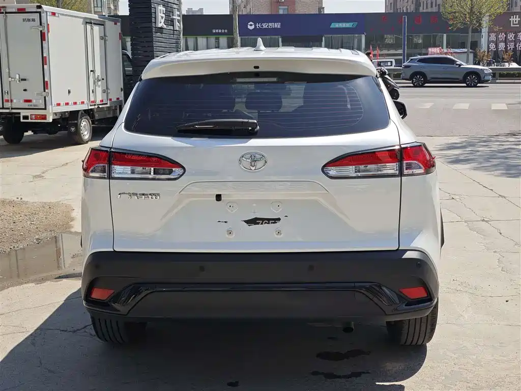 Frontlander 2.0 L CVT Leading
