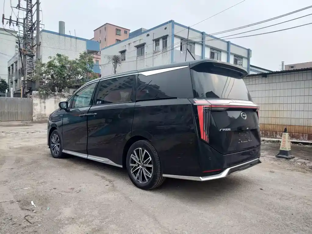 GAC Trumpchi M8 Master Series 400 T Distinguished