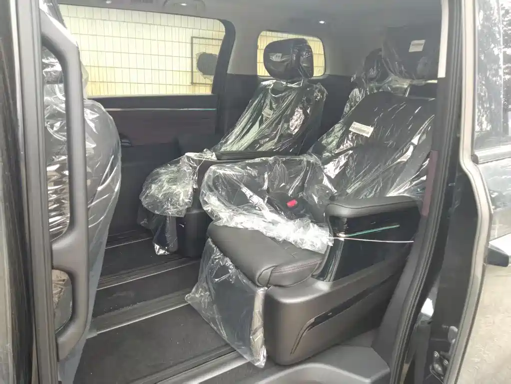 GAC Trumpchi M8 Master Series 400 T Distinguished